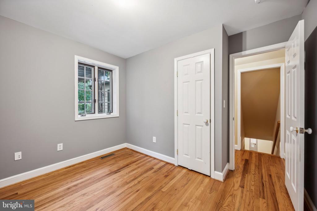 10407 PARKWOOD DRIVE
