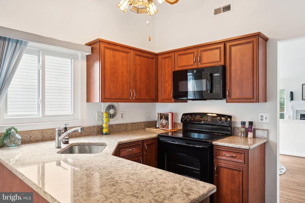 1624 NORDIC HILL CIRCLE