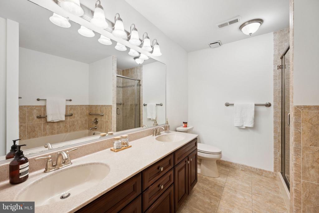 1624 NORDIC HILL CIRCLE