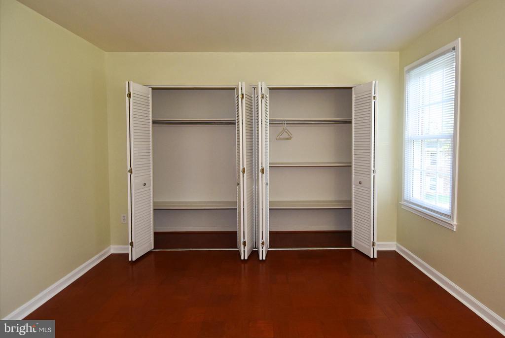 744 QUINCE ORCHARD BOULEVARD Unit: 744-102