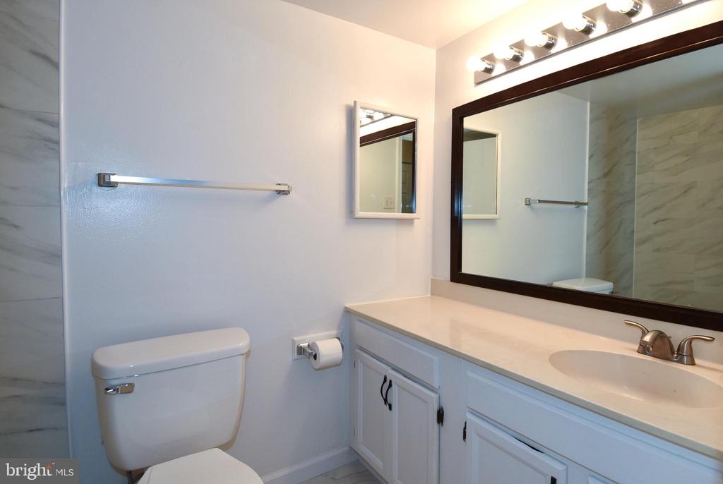 744 QUINCE ORCHARD BOULEVARD Unit: 744-102