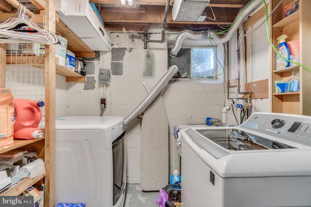 5318 POOKS HILL ROAD Unit: 305