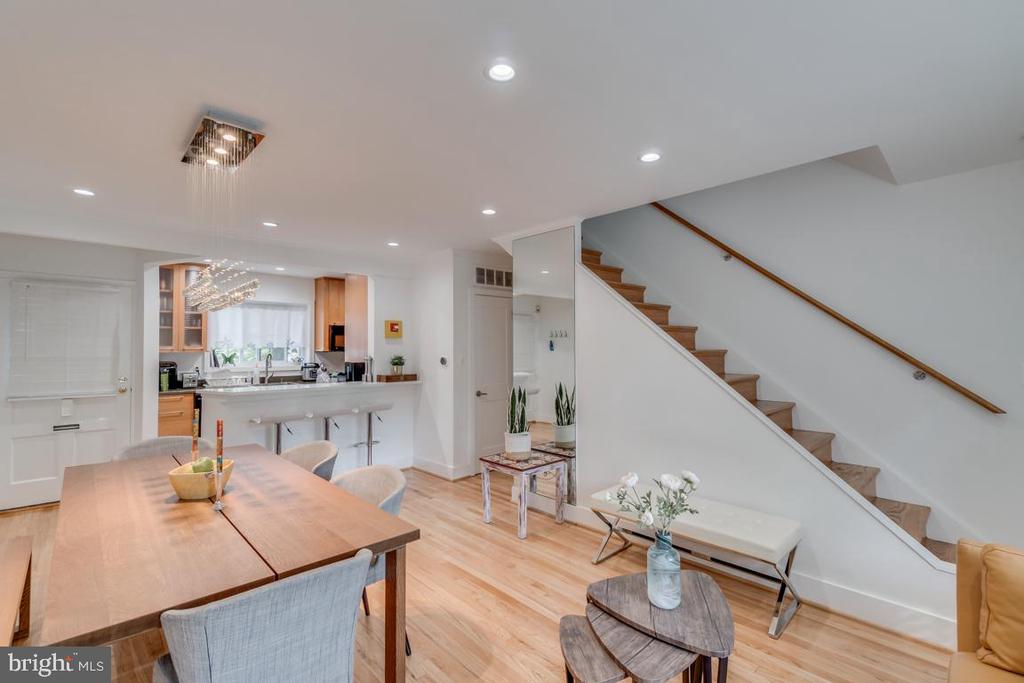 5318 POOKS HILL ROAD Unit: 305