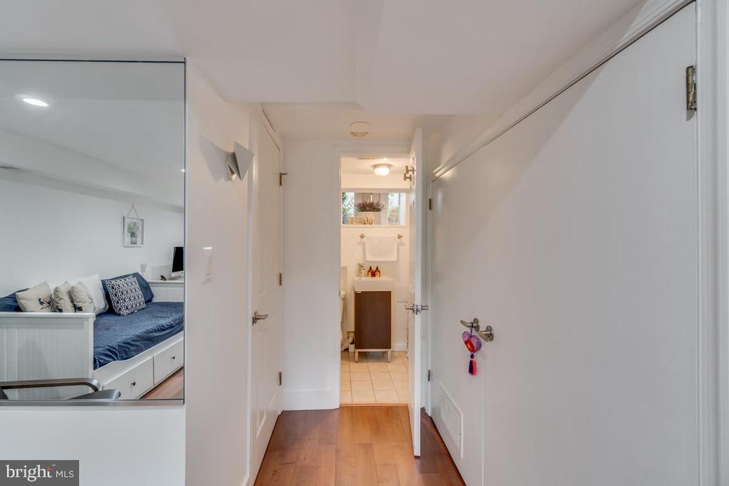 5318 POOKS HILL ROAD Unit: 305