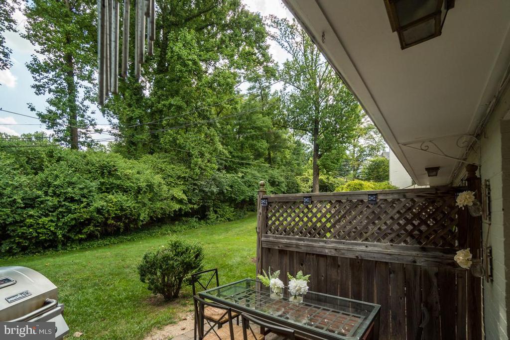5318 POOKS HILL ROAD Unit: 305