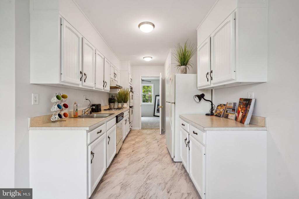 11895 OLD COLUMBIA PIKE Unit: 68