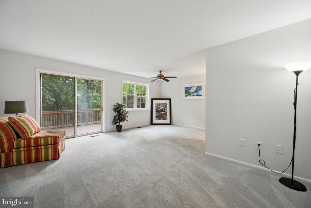11895 OLD COLUMBIA PIKE Unit: 68