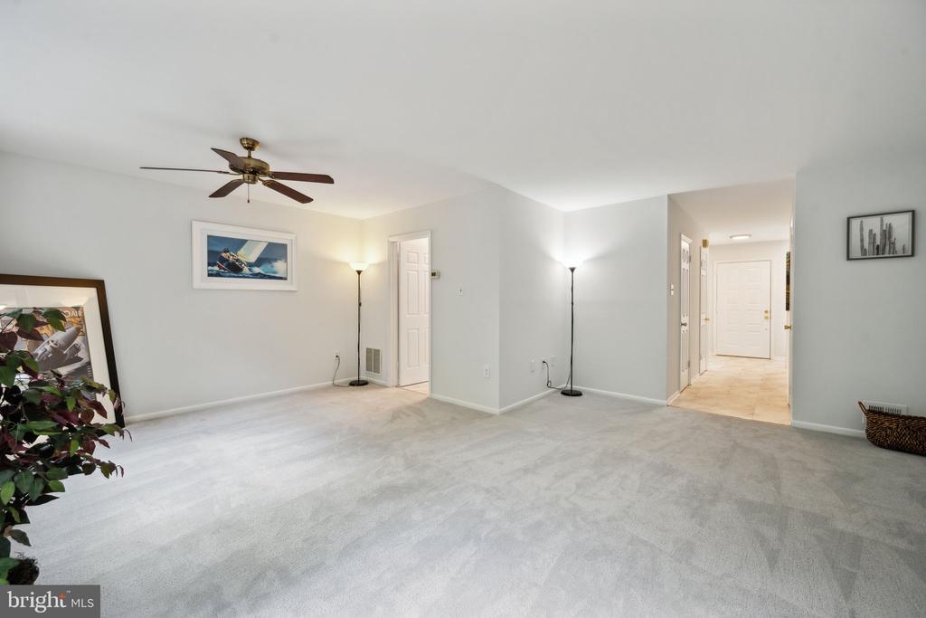 11895 OLD COLUMBIA PIKE Unit: 68