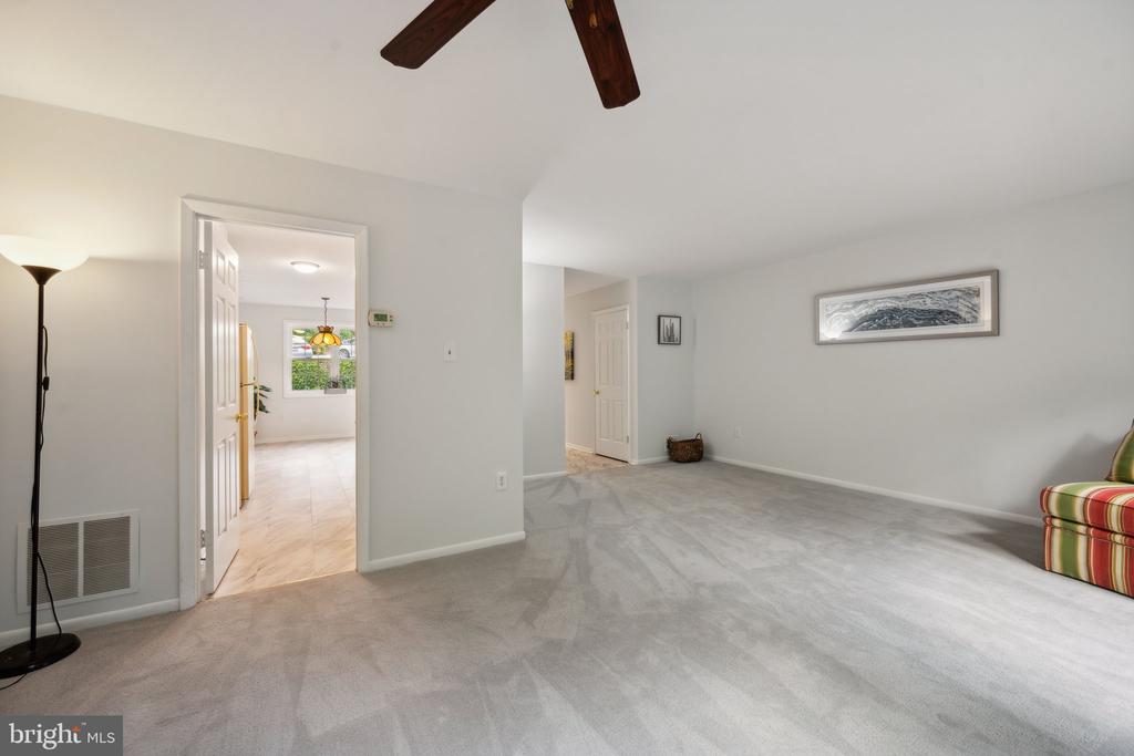 11895 OLD COLUMBIA PIKE Unit: 68