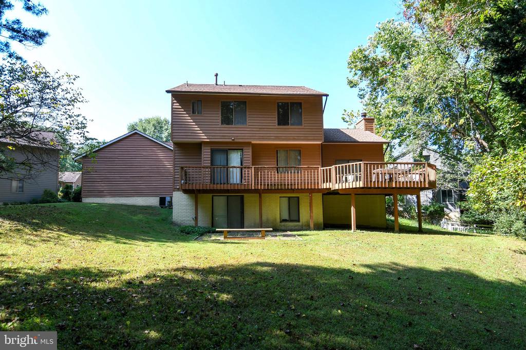 10900 BROAD GREEN TERRACE