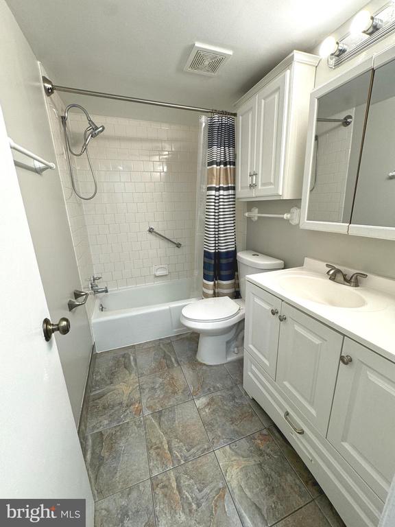 848 QUINCE ORCHARD BOULEVARD Unit: P1