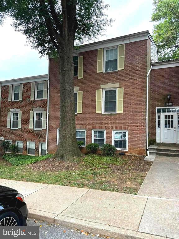 848 QUINCE ORCHARD BOULEVARD Unit: P1