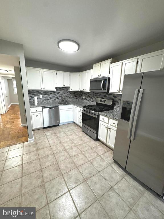 848 QUINCE ORCHARD BOULEVARD Unit: P1