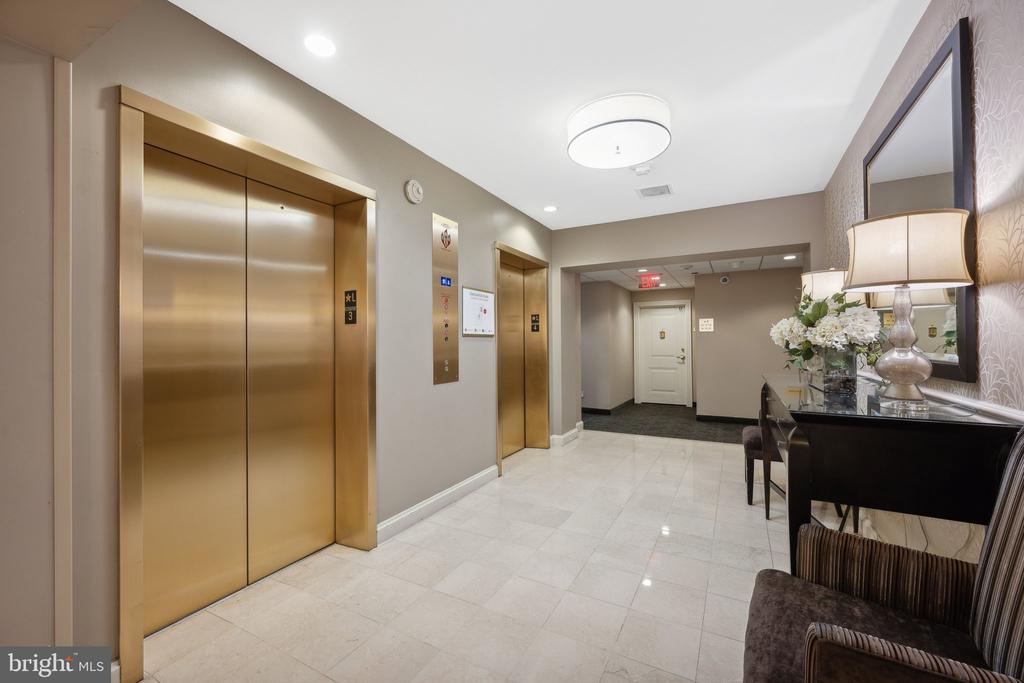 4601 N PARK AVENUE Unit: 501-A
