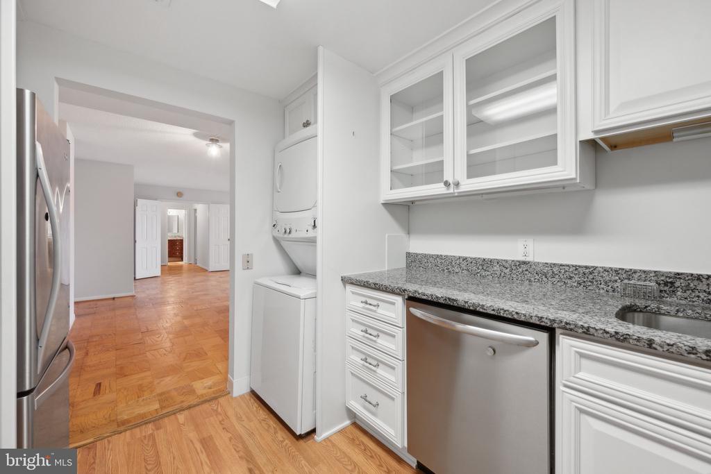4601 N PARK AVENUE Unit: 501-A