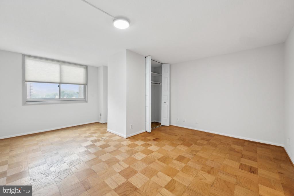 4601 N PARK AVENUE Unit: 501-A