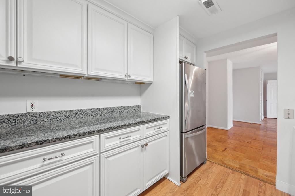 4601 N PARK AVENUE Unit: 501-A