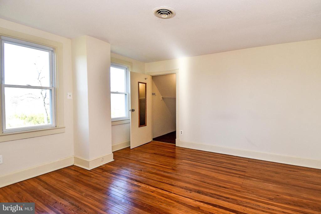 15010 BERRYVILLE ROAD