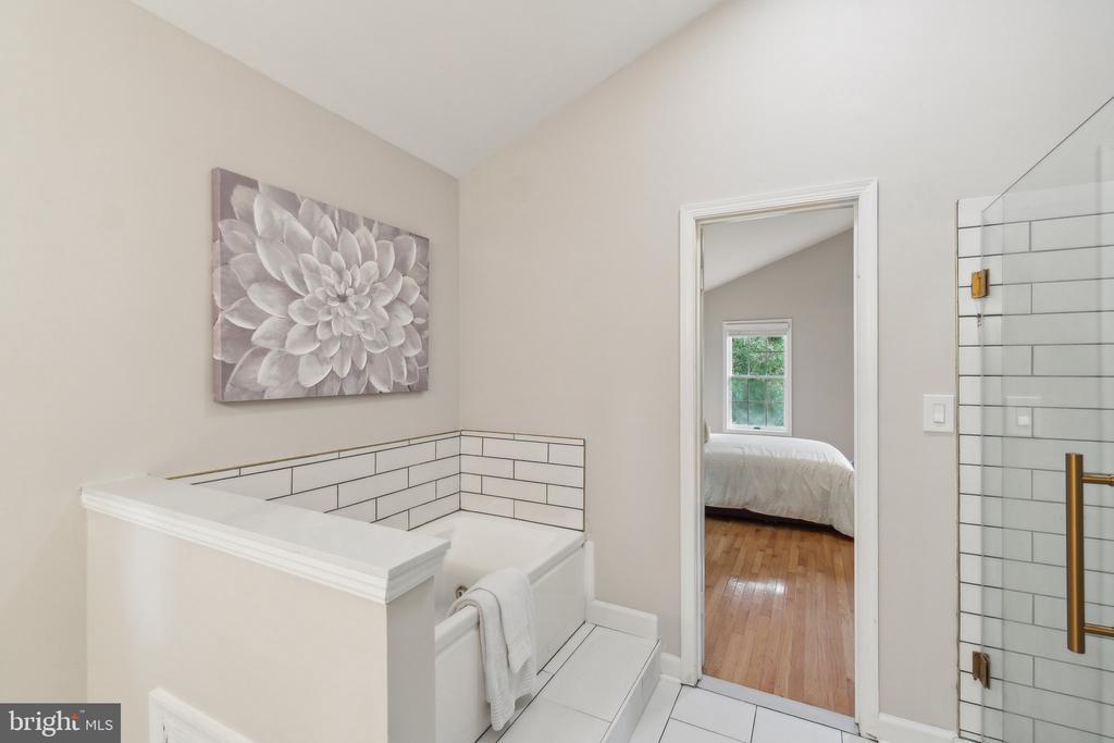 15510 AMBIANCE DRIVE