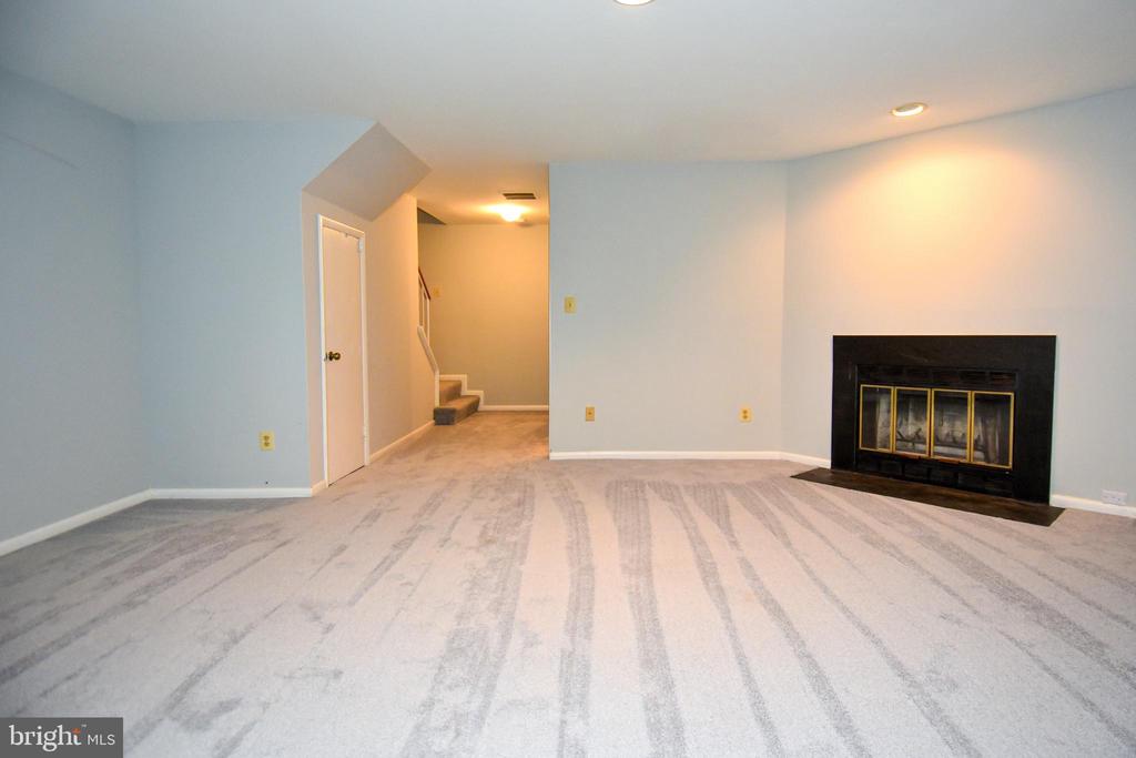 20004 LAKE PARK DRIVE Unit: 113