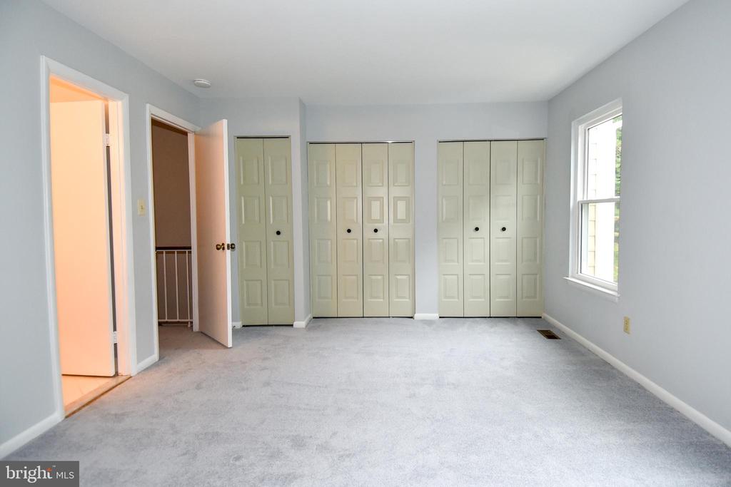 20004 LAKE PARK DRIVE Unit: 113