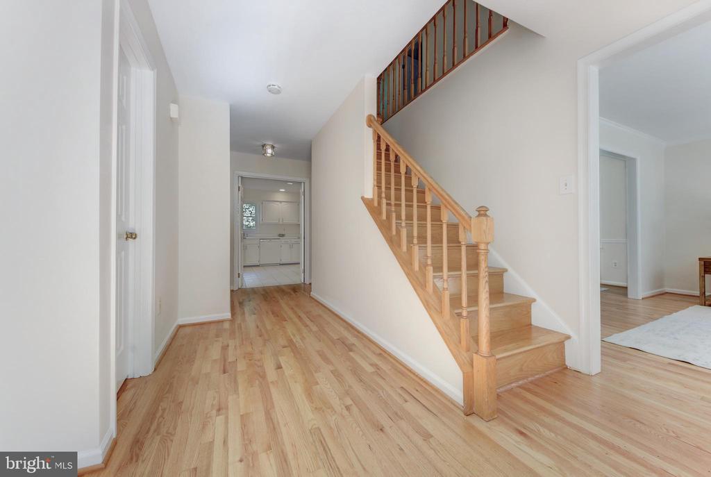 3705 DUPONT AVENUE