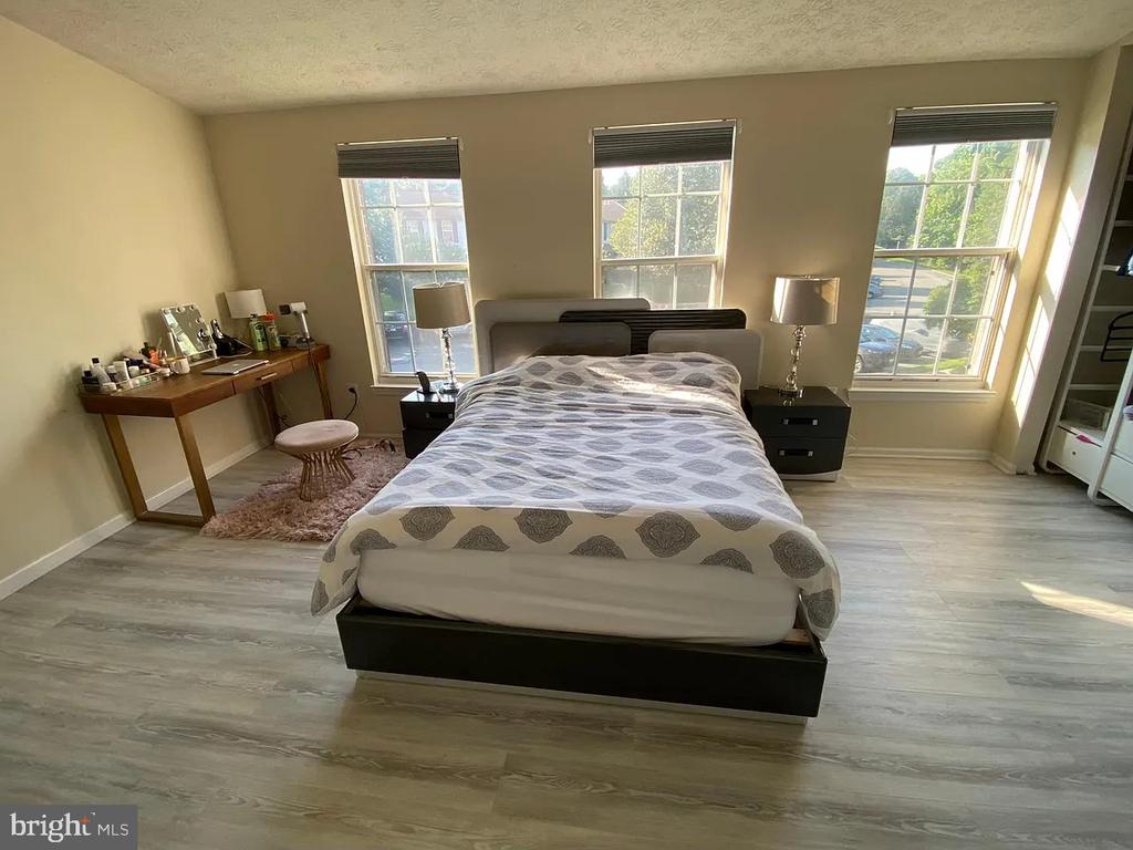 613 CORAL REEF DRIVE