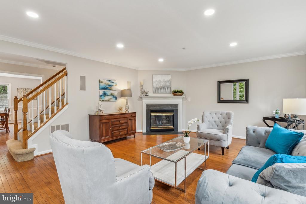 309 RIDGEPOINT PLACE