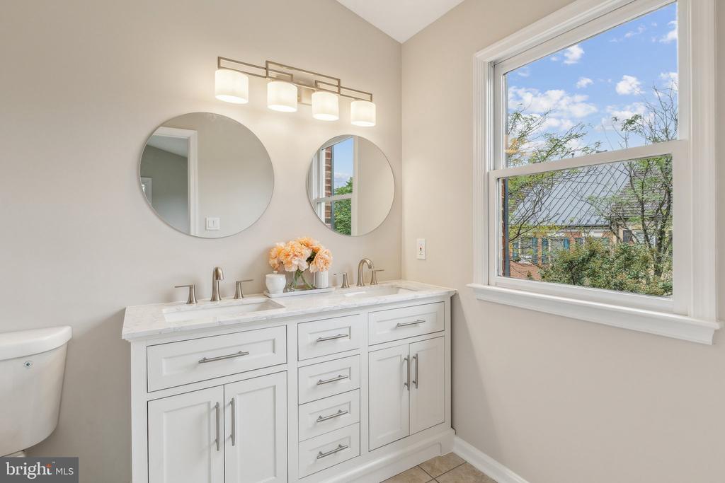 309 RIDGEPOINT PLACE