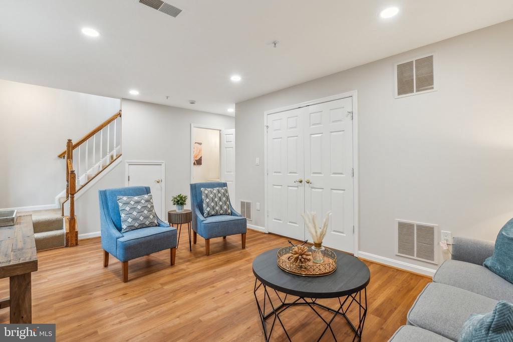 309 RIDGEPOINT PLACE