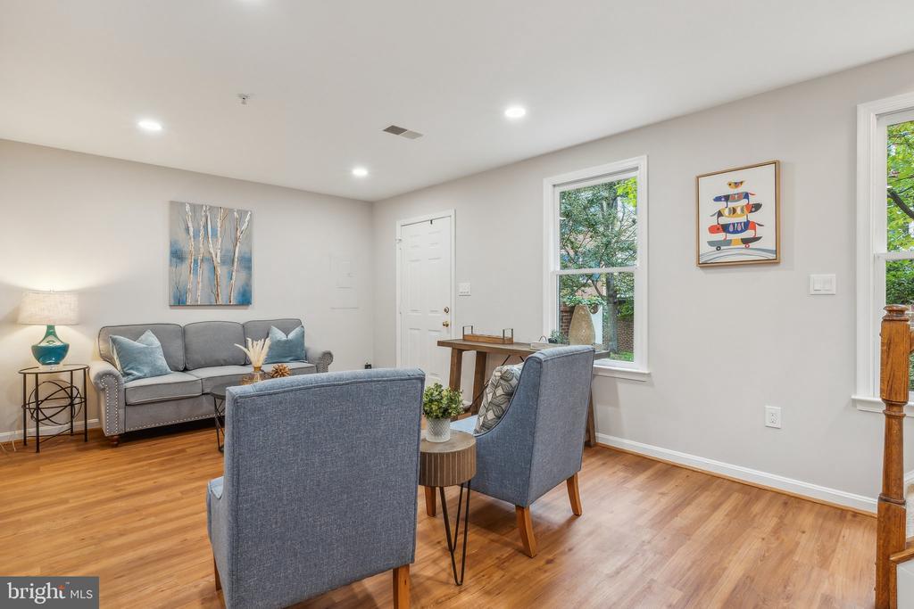 309 RIDGEPOINT PLACE