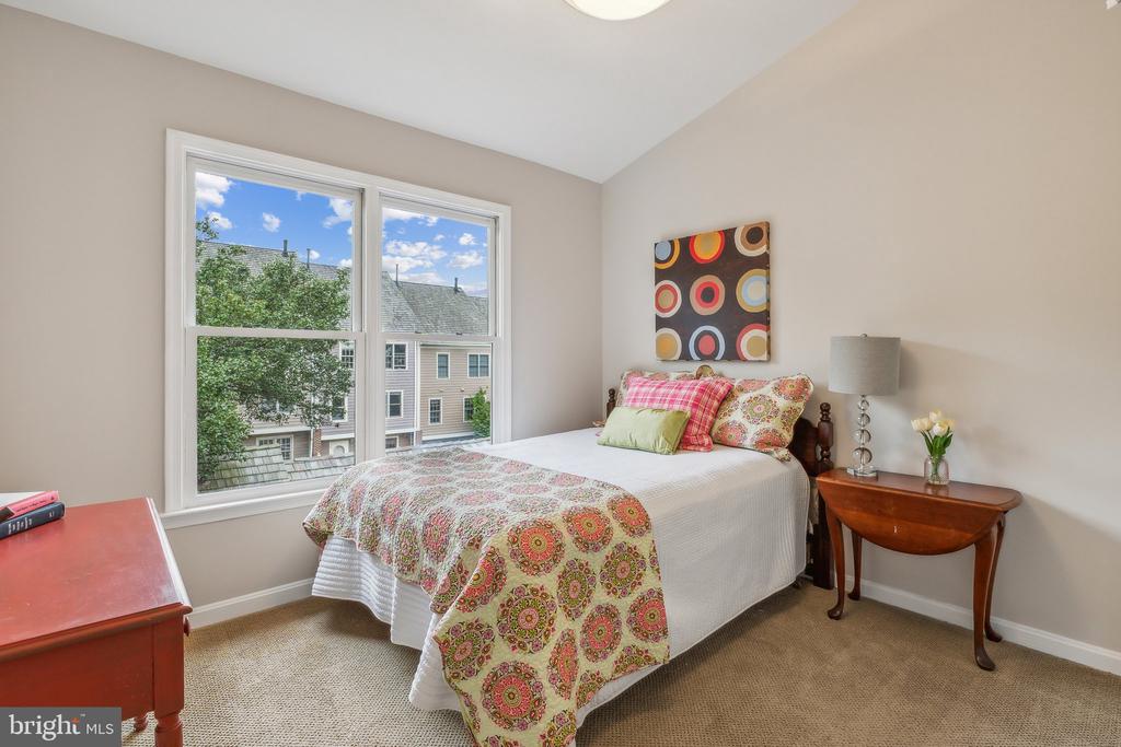 309 RIDGEPOINT PLACE