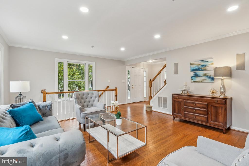 309 RIDGEPOINT PLACE