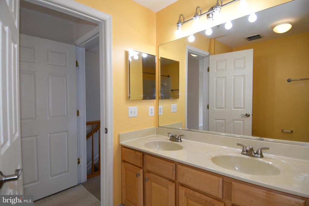 313 CROSS GREEN STREET Unit: A