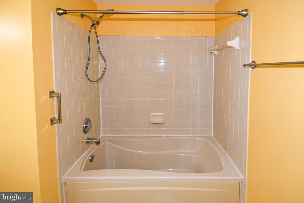 313 CROSS GREEN STREET Unit: A