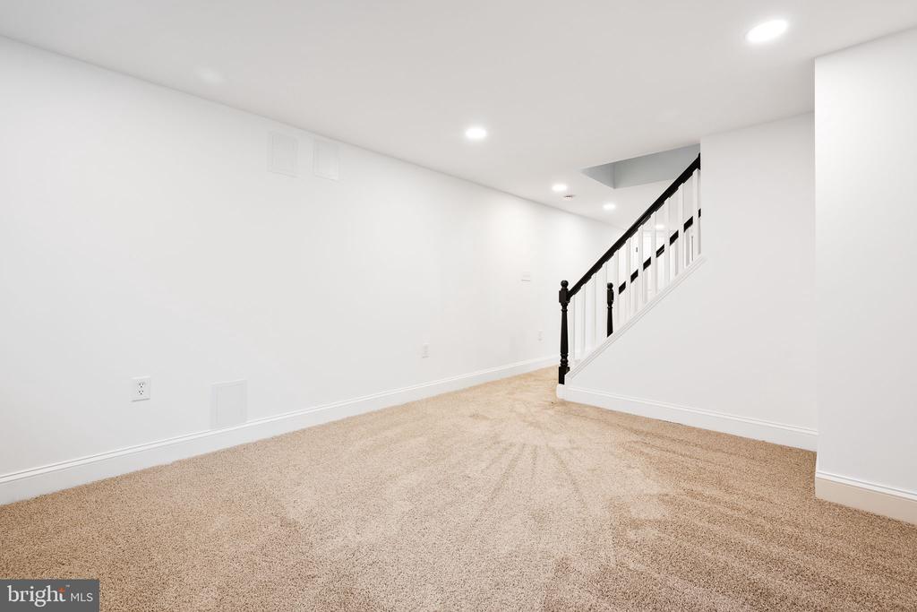 3612 JANET ROAD