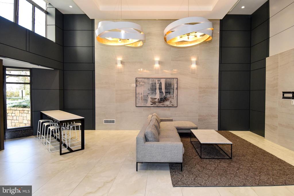 7111 WOODMONT AVENUE Unit: 910