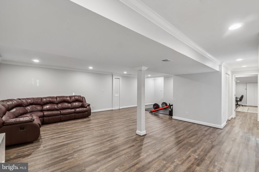 14962 DUFIEF DRIVE