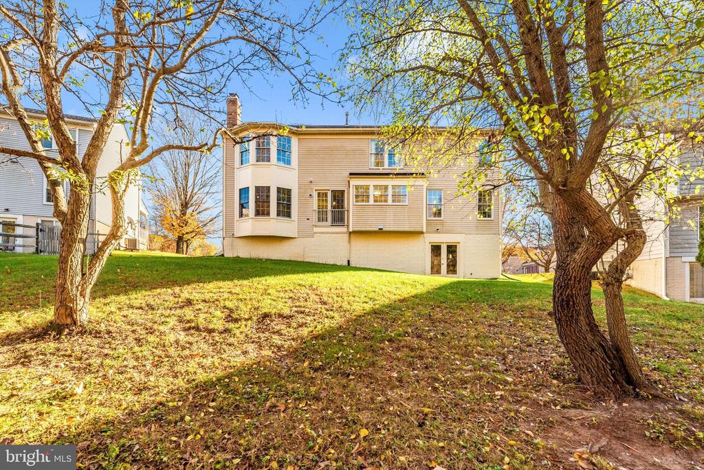 143 AMBERLEIGH DRIVE