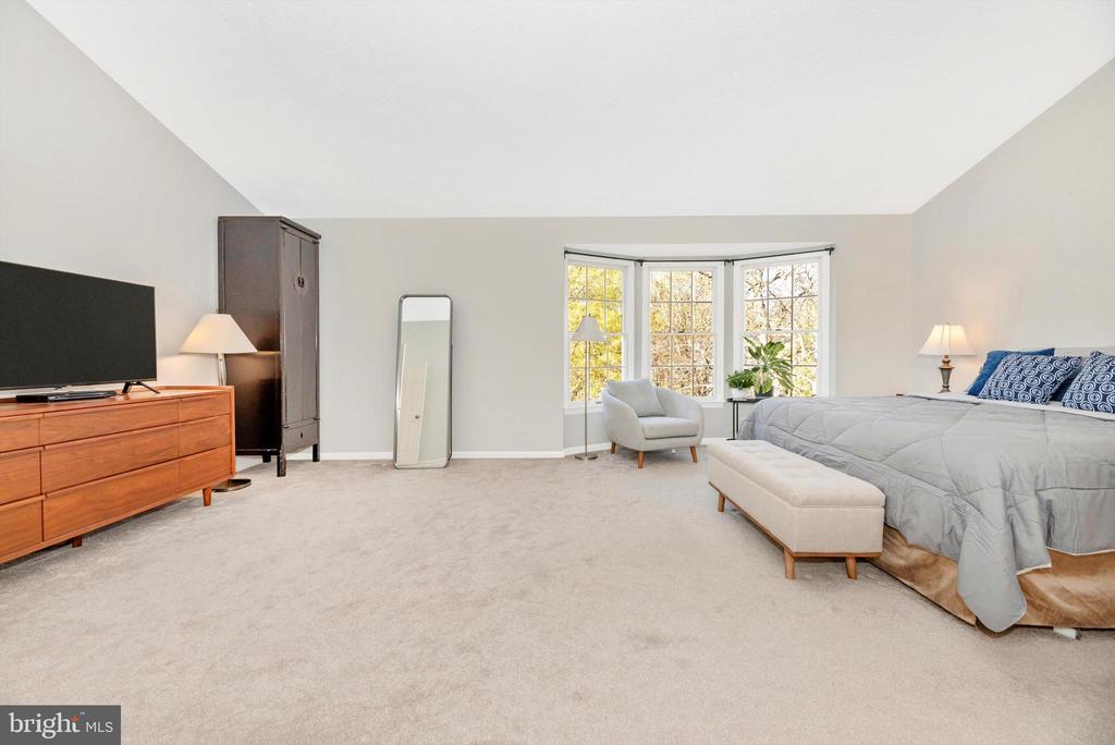 143 AMBERLEIGH DRIVE