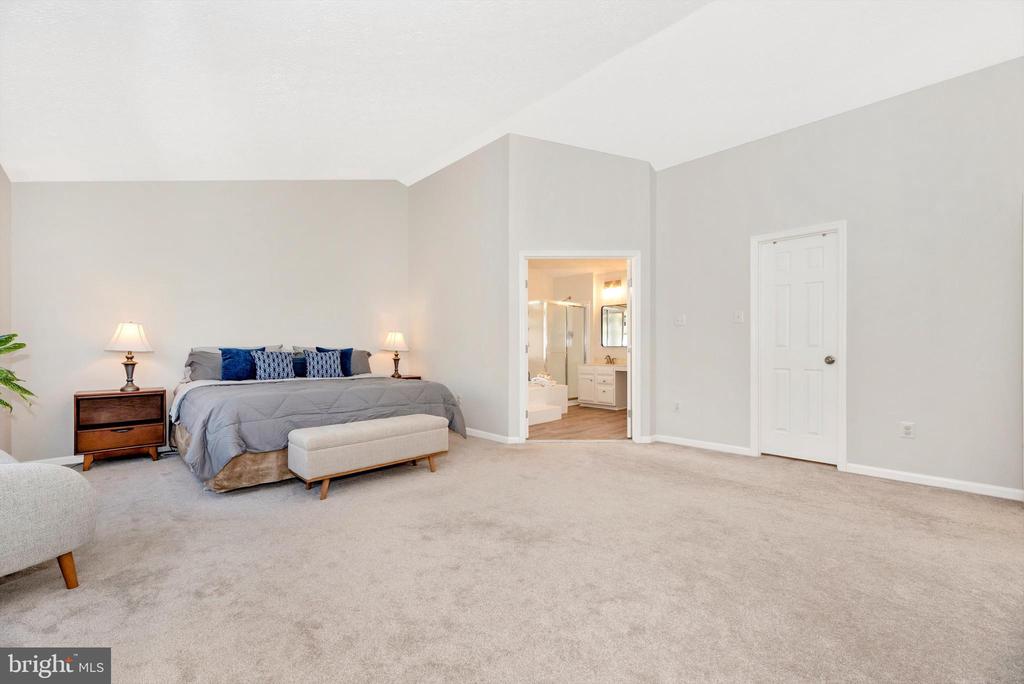 143 AMBERLEIGH DRIVE