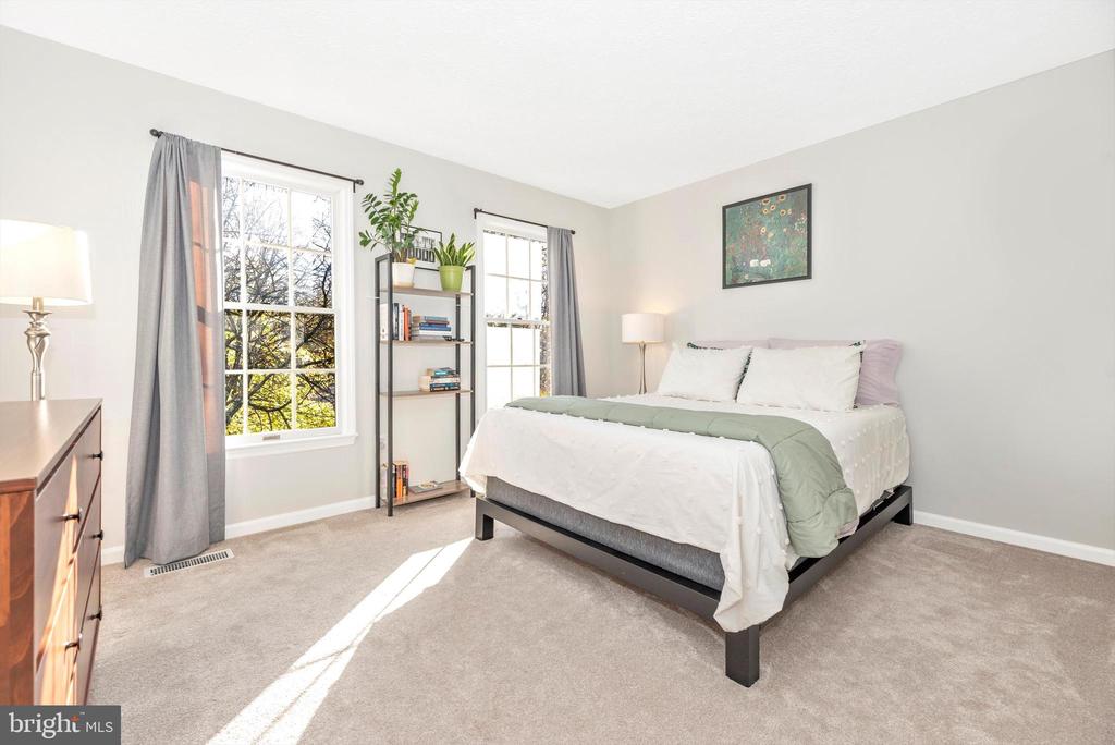 143 AMBERLEIGH DRIVE
