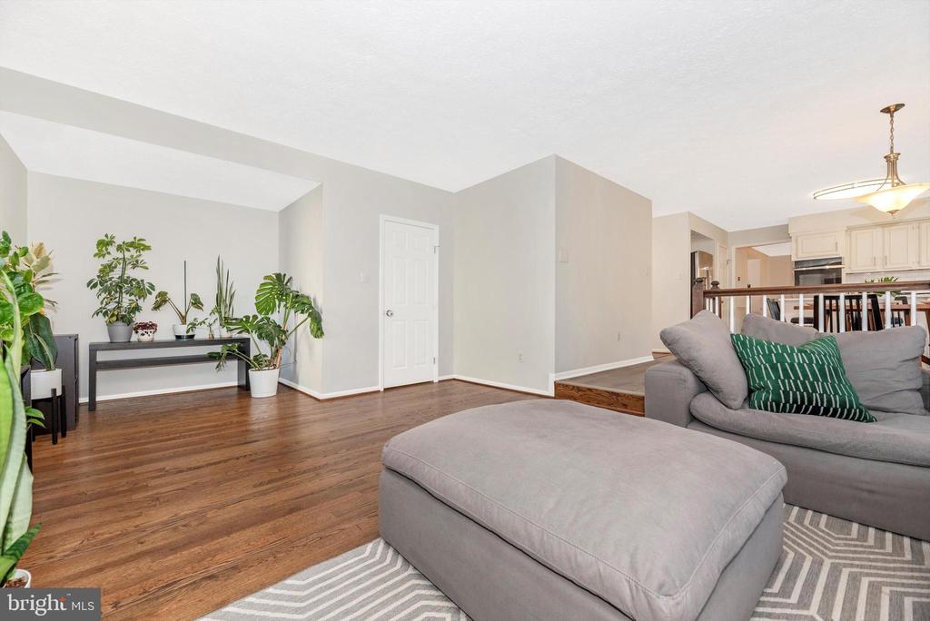 143 AMBERLEIGH DRIVE