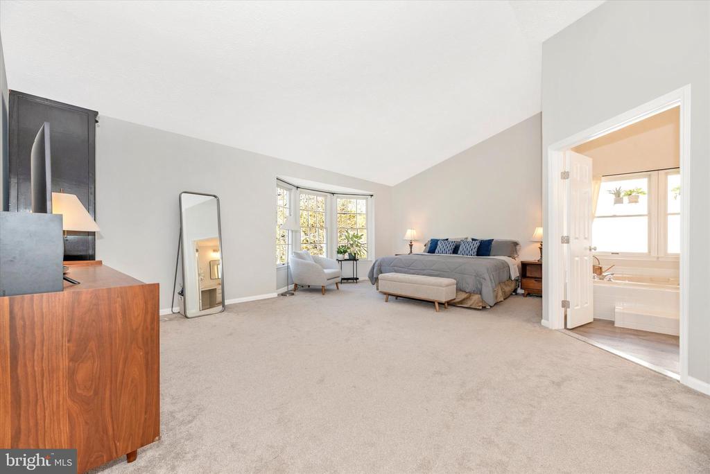 143 AMBERLEIGH DRIVE