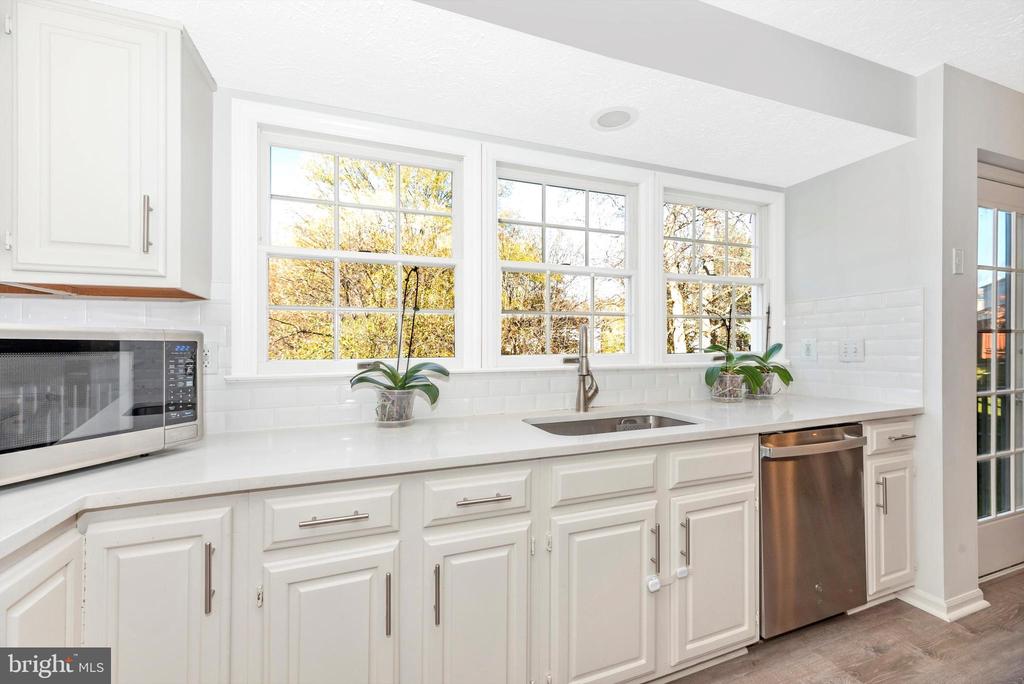 143 AMBERLEIGH DRIVE