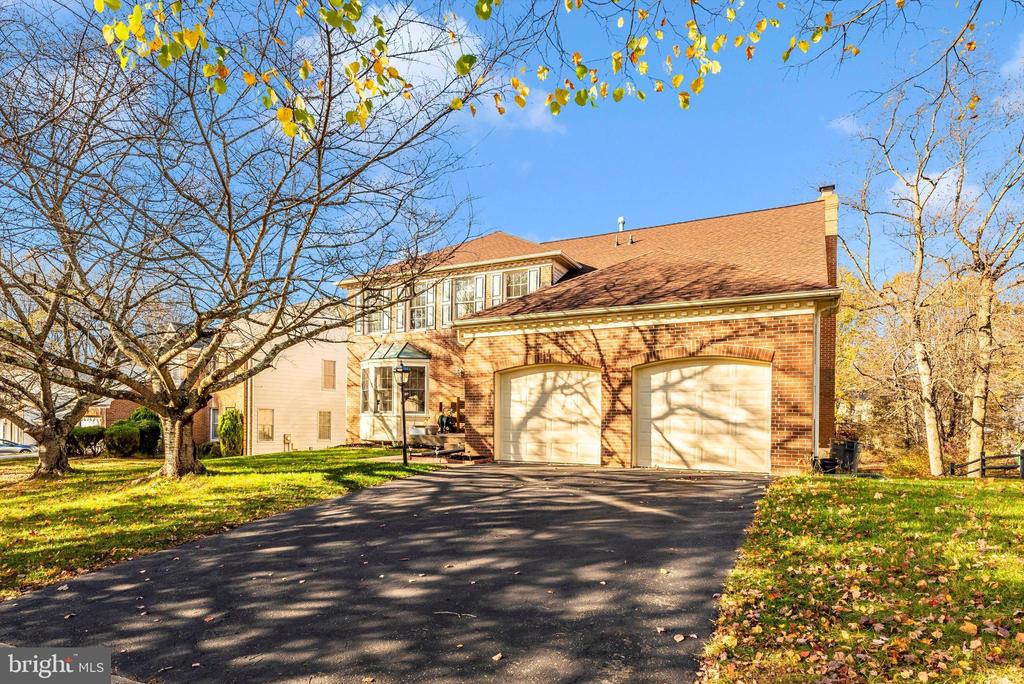 143 AMBERLEIGH DRIVE
