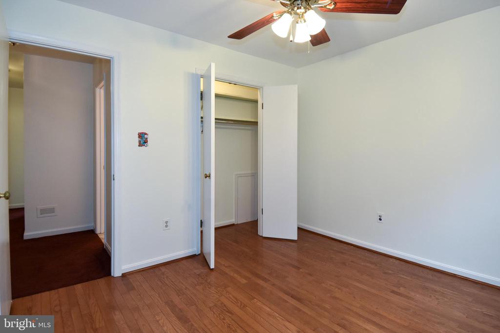 5 MONTFORD COURT
