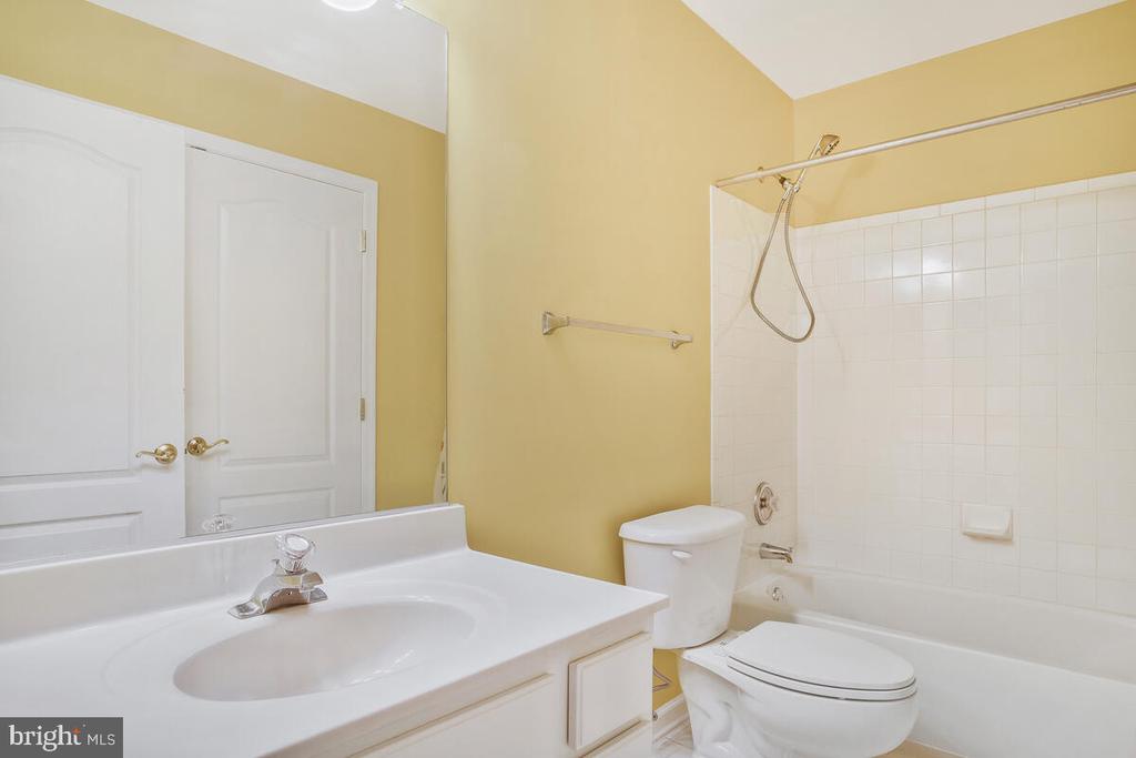 2108 DARCY GREEN PLACE