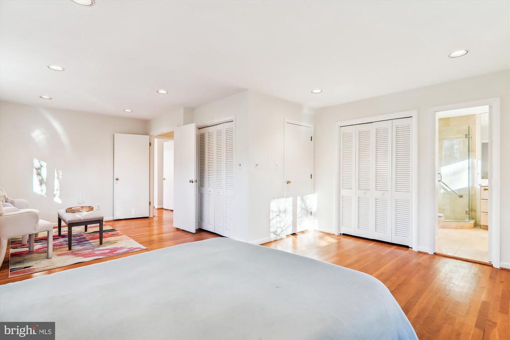 813 DOWNS DRIVE