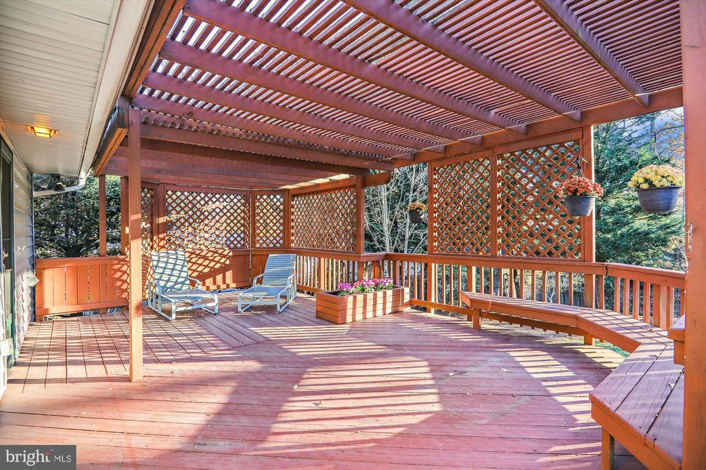 813 DOWNS DRIVE